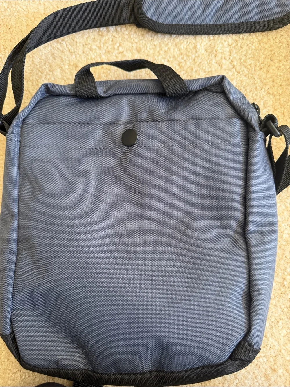 Rick Steves Velocé Guide Bag. Color grey